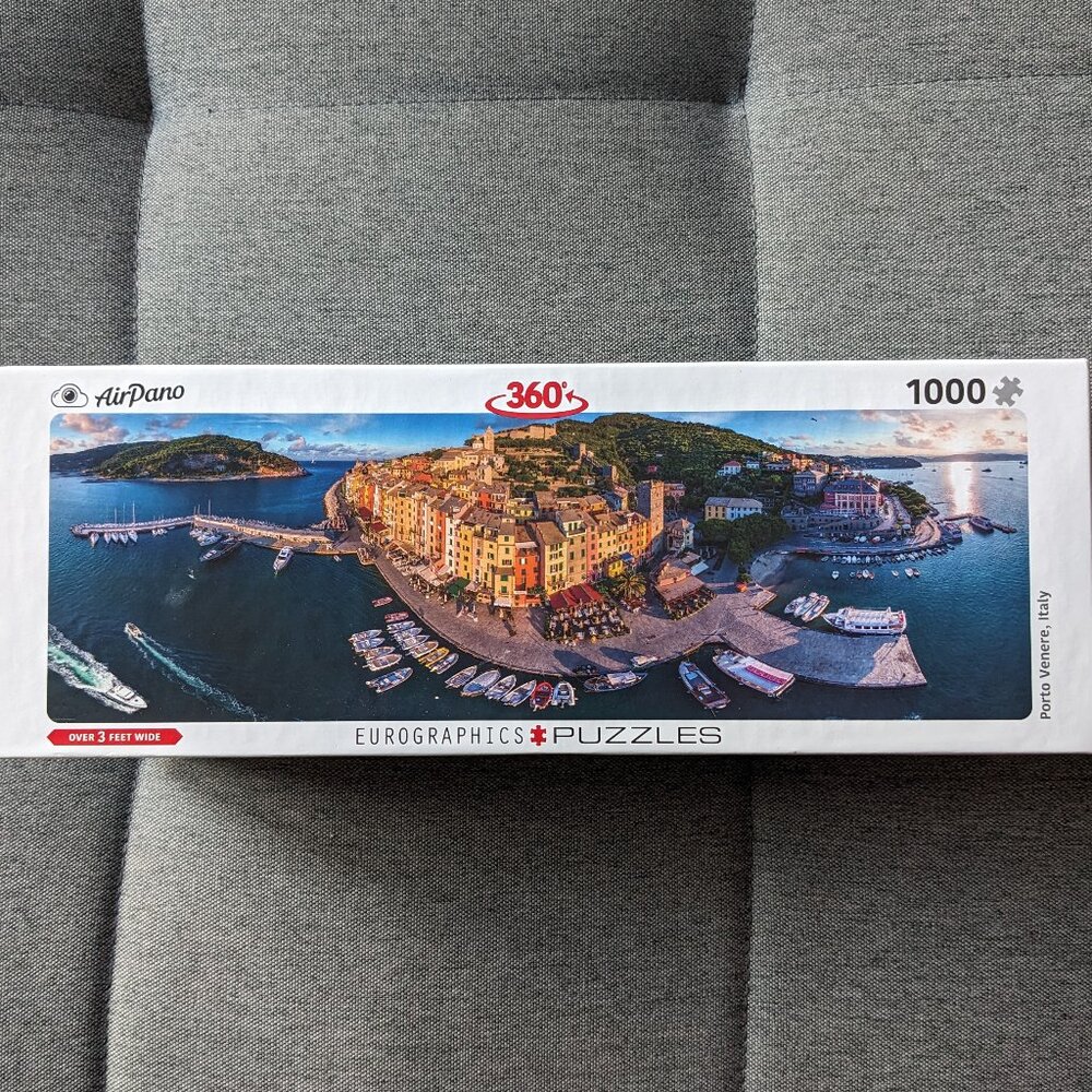 2/$20 [EUC] 1000-piece jigsaw puzzle